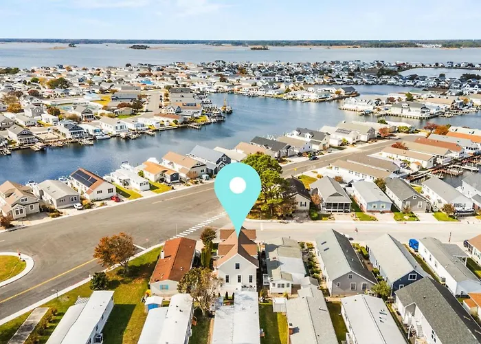 Upscale Montego Bay Getaway Community Pools Holiday home Ocean City